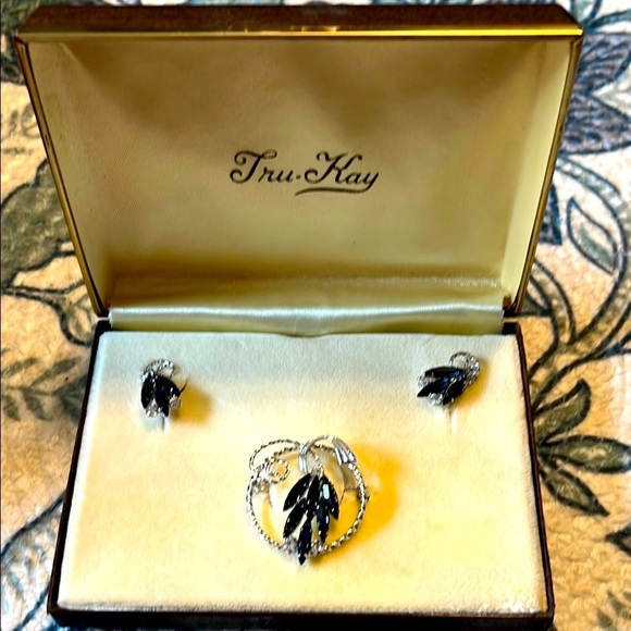 Tru-Kay Silver and Blue Jewelry Set - Picture 8 of 8